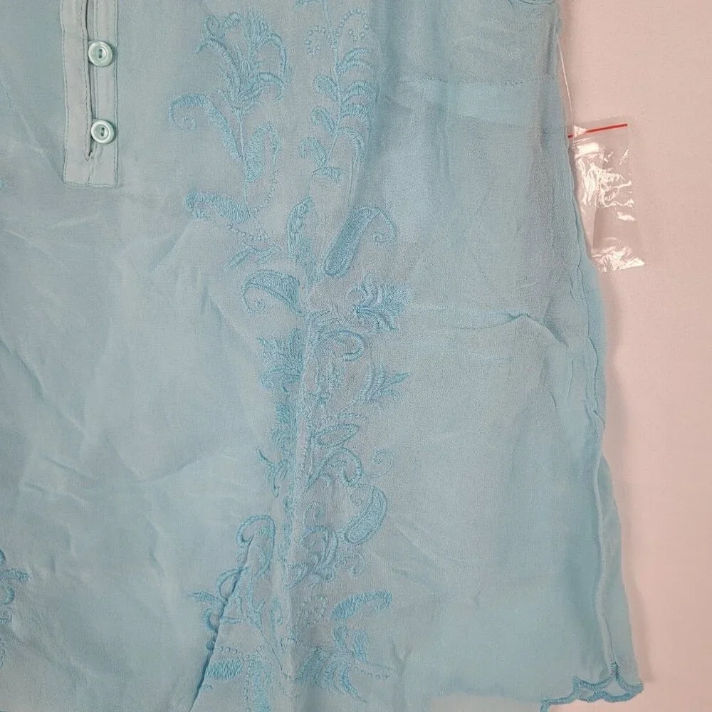 NWT Soft Surroundings Lani Tank Missy Blue Hazel Embroidered Buttons Size Medium